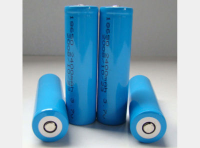 Battery: Rechargeable Lithium Ion 18650 Raised Positive
